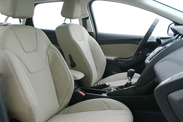 Ford Focus Alba eco-leather®®®®®® Pearl Voorstoelen