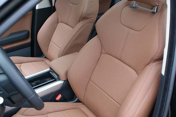 Landrover-Evoque-Alba-eco-leather-Kaneelbruin-Achterbank