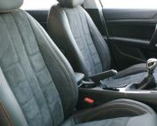 Peugeot 308 Buffalino Leder Zwart Alcantara Oranje Stiksel Voorstoelen