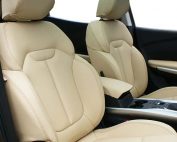 Renault Kadjar Buffalino Samt Beige Voorstoelen