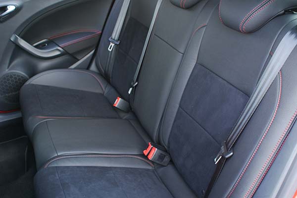 Seat Ibiza FR Alba eco-leather®®®®®® Zwart Alcantara Rood Stiksel Achterbank