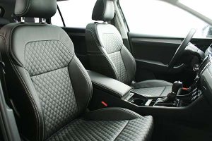 Skoda Superb Alba eco-leather®®®®®® Zwart Diamond Stiksel Voorstoelen