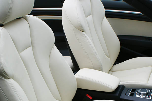 Audi A3 Cabriolet, Alba Buffalino Leder Wit voorstoelen