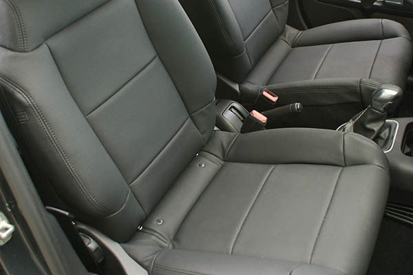 Citroen C3, Alba eco-leather®®®®®® Zwart voorstoelen detail