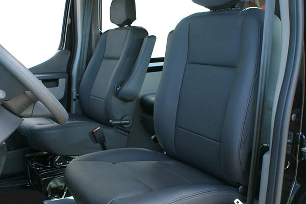 Renault Master, Alba eco-leather®®®®®® Zwart A0500-E voorstoelen