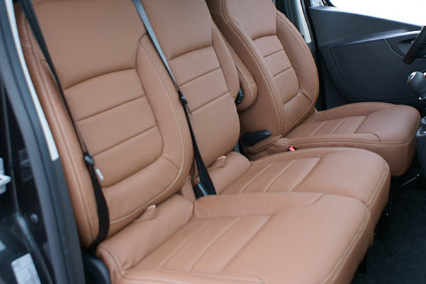 Opel Vivaro, Alba eco-leather®®®®®® kaneel bruin 3 zits bijrijdersbank