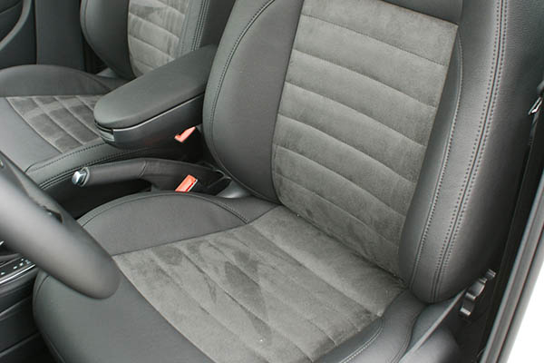 Volkswagen Polo, Alba eco-leather®®®®®® Zwart met Zwart eco-suède voorstoelen