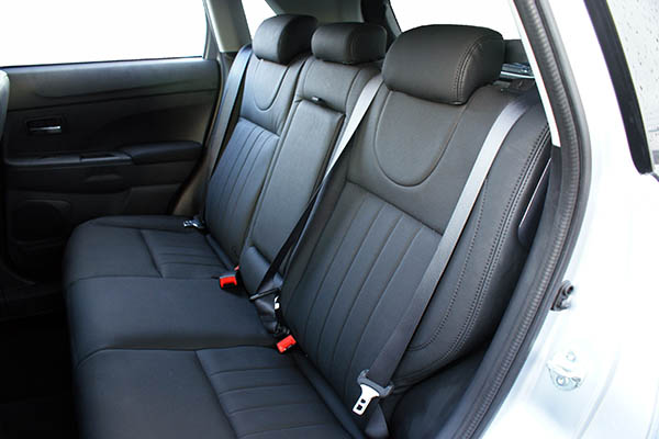 Mitsubishi ASX, Alba eco-leather®®®®®® Zwart achterbank