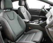 Opel Insignia, Alba Buffalino Leder Zwart Voorstoelen