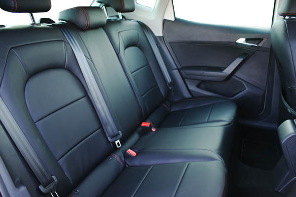 Seat Ibiza Alba eco-nappa zwart interieur achterbank