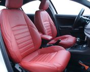 Alfa Romeo Giulietta Alba Nappa Leder Rood Inbouw Interieur Perforatie Logo Voorstoelen