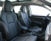 Skoda Karoq Alba Buffalino Leder inbouw interieur zwart Voorstoelen