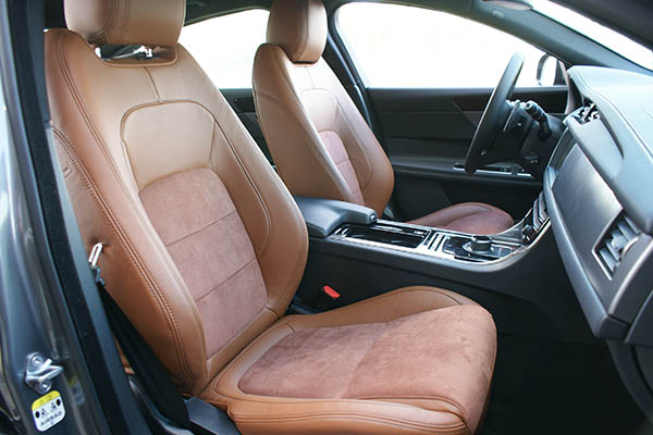 Jaguar XF Sport Alba Nappa Leder Alcantara Inbouw Interieur Voorstoelen