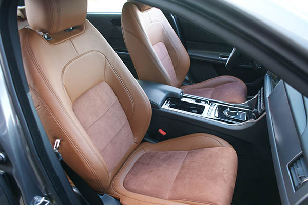 Jaguar XF Sport Alba Nappa Leder Alcantara Inbouw Interieur Voorstoel