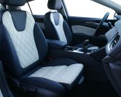 Opel Insignia Alba Buffalino Leder Inbouw Interieur Marine Blauw Wit Voorstoelen
