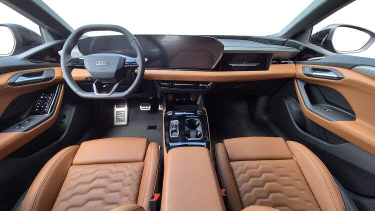 Audi A6 E-tron met nappa