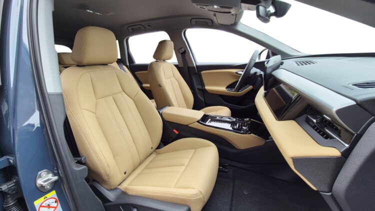 Audi Q6 leather