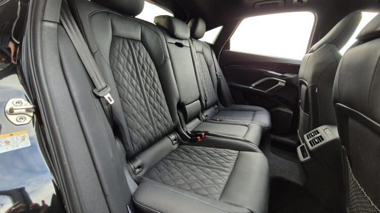Audi A5 B10 custom interieur