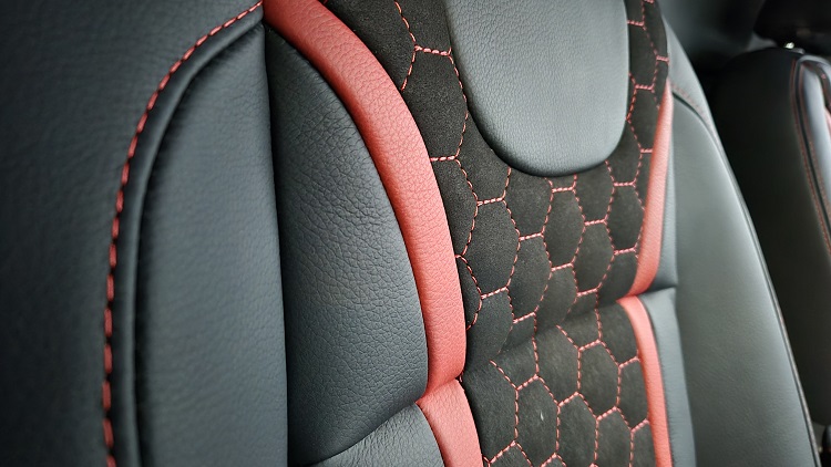 Alba-autmotive-leer-afwerkingen-Twee-kleuren-leder