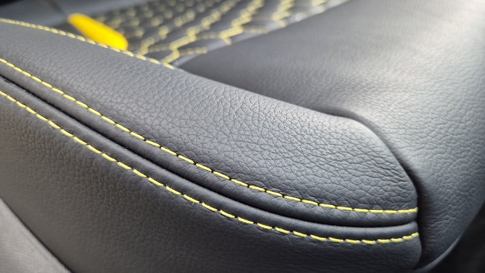 Alba-autmotive-leer-afwerkingen-dubbel-stiksel