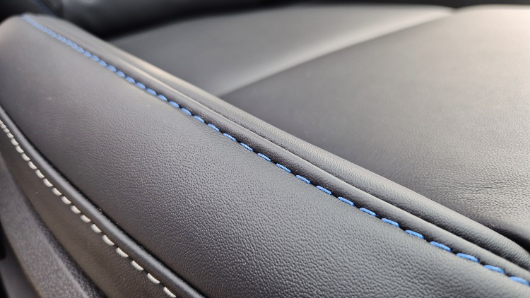 Alba-autmotive-leer-afwerkingen-enkel