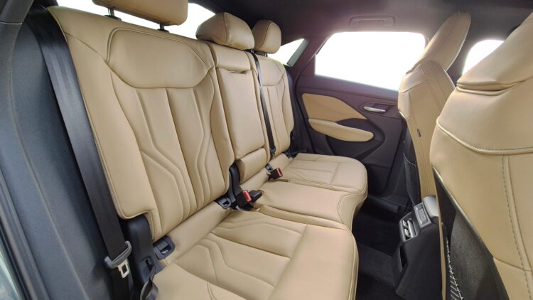 Audi Q3 sportback 2026 met nappa beige.