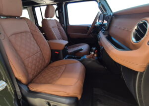 Jeep Wrangler lederen interieur met Cinnamon Nappa.