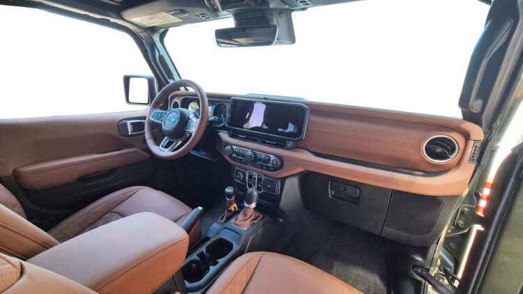 Jeep Wrangler lederen interieur met Cinnamon Nappa.